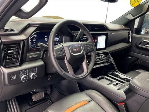 Used 2025 GMC Sierra 3500 AT4 w/ AT4 Premium Plus Package image 14