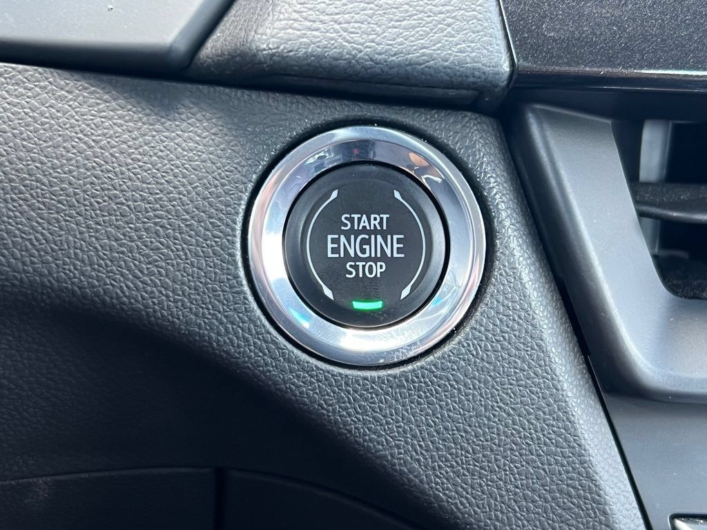 Certified 2024 Cadillac CT4 V w/ LPO, Blue Accent Package RWD image 29