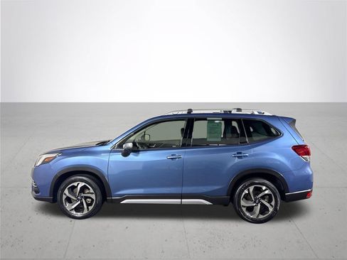Used 2023 Subaru Forester Touring AWD/4WD image 9