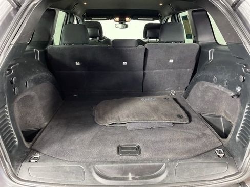 Used 2017 Jeep Grand Cherokee Laredo w/ Quick Order Package 2BE image 49