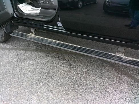 Used 2024 GMC Sierra 3500 Denali w/ Denali Reserve Package image 13