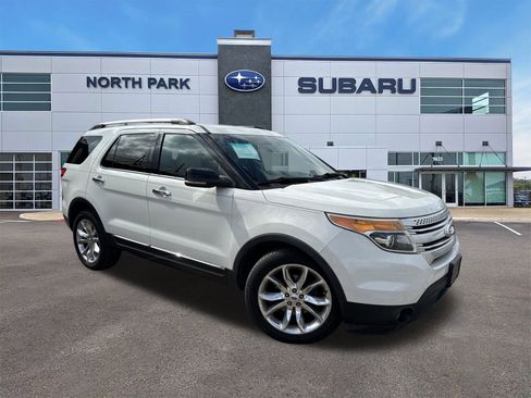 Used 2012 Ford Explorer XLT image 1