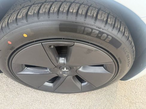 Used 2019 Tesla Model 3 Standard Range Plus image 7