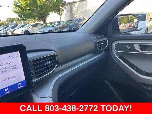 Used 2023 Ford Explorer XLT w/ Equipment Group 202A RWD image 27