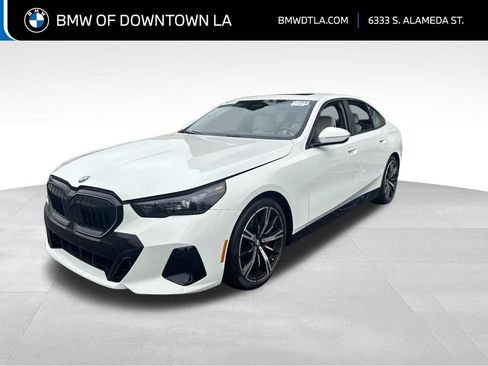 Used 2024 BMW 530i w/ M Sport Package RWD image 1
