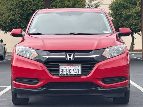 Used 2018 Honda HR-V LX image 10