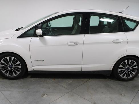 Used 2018 Ford C-MAX Titanium w/ Equipment Group 301A FWD image 6
