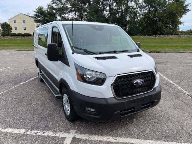 Used 2025 Ford Transit 250 Low Roof w/ Exterior Upgrade Package RWD image 2