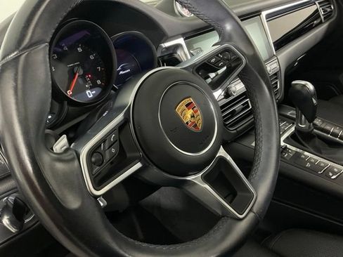 Used 2019 Porsche Macan AWD/4WD image 17