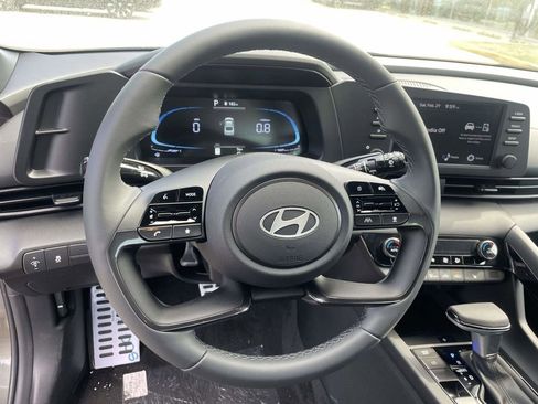New 2026 Hyundai Elantra SEL Sport Premium FWD image 15