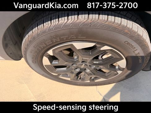 Certified 2025 Kia Sorento S w/ Panoramic Sunroof Package FWD image 11