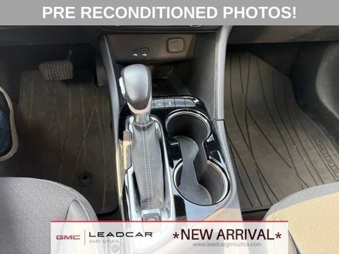 Used 2024 Buick Encore GX Preferred w/ Comfort Package AWD/4WD image 22