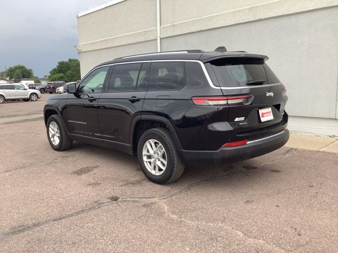 Used 2023 Jeep Grand Cherokee L Laredo w/ Luxury Tech Group I AWD/4WD image 6