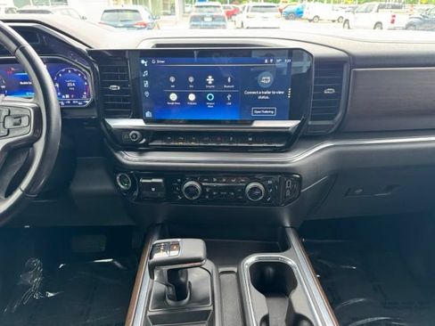 Certified 2023 Chevrolet Silverado 1500 High Country AWD/4WD image 2
