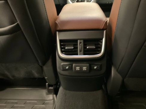 Used 2022 Subaru Outback Touring image 38
