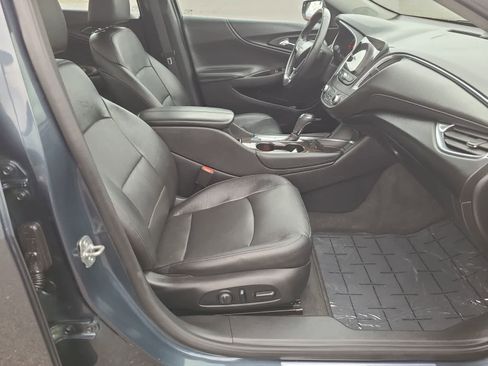 Used 2020 Chevrolet Malibu Premier image 22