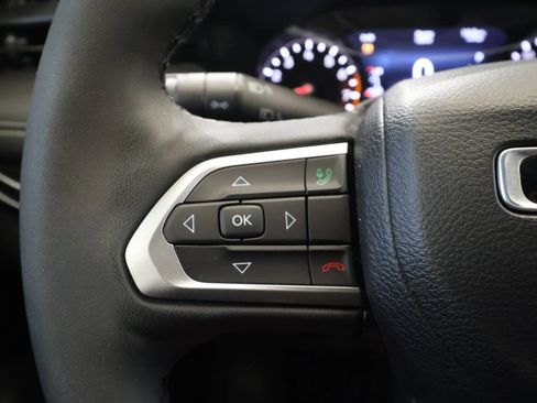 Used 2023 Jeep Compass Latitude w/ Convenience Group AWD/4WD image 27