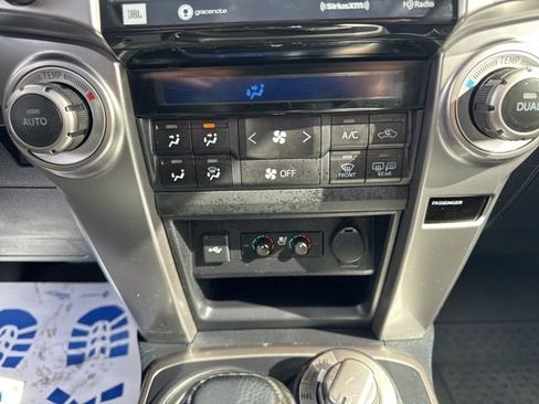 Used 2022 Toyota 4Runner Limited AWD/4WD image 23