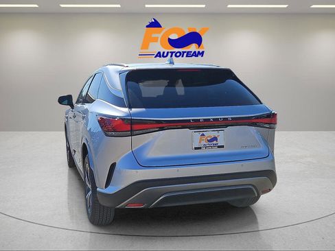 Used 2025 Lexus RX 350 FWD w/ Technology Package image 8