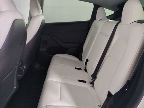 Used 2023 Tesla Model Y Long Range image 16