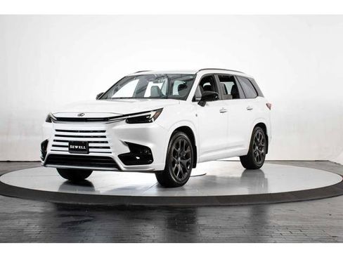 Certified 2026 Lexus TX 500h AWD w/ Technology Package image 1