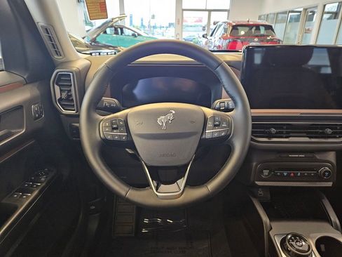 Used 2025 Ford Bronco Sport Outer Banks w/ Outer Banks Tech Package+ image 17