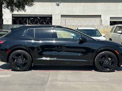 Used 2024 Chevrolet Equinox EV RS image 9