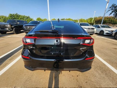 Used 2025 Honda Civic Sport image 5