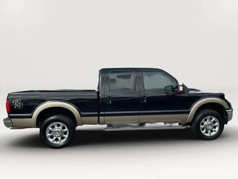 Used 2011 Ford F250 Lariat w/ Lariat Interior Pkg image 3