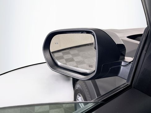 Used 2025 GMC Terrain Elevation image 16