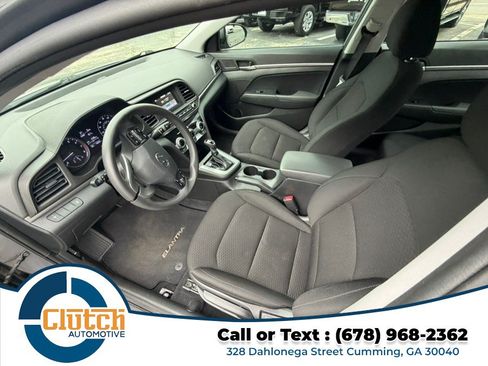 Used 2019 Hyundai Elantra SE w/ Cargo Package FWD image 14