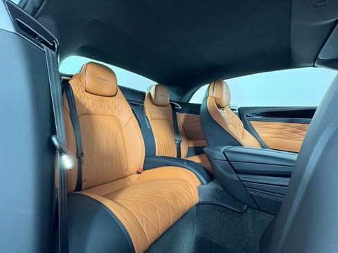 Used 2024 Bentley Continental GT Azure image 37