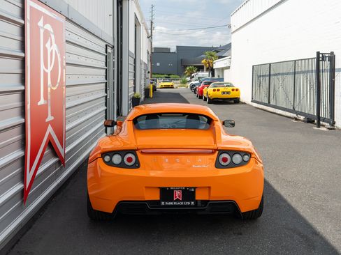 Used 2010 Tesla Roadster Sport RWD image 34
