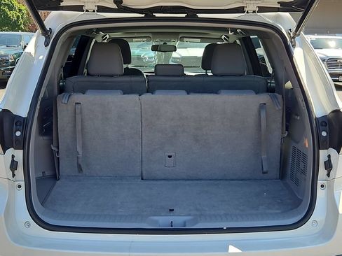 Used 2015 Toyota Highlander XLE AWD/4WD image 10