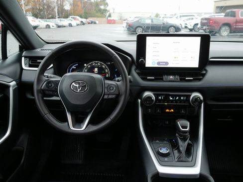 Used 2025 Toyota RAV4 XSE image 20