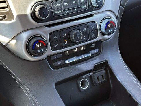 Used 2016 GMC Yukon SLE w/ Convenience Package image 27