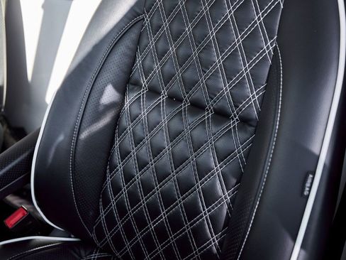 Used 2019 Mercedes-Benz Sprinter 144 image 44