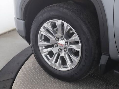 Used 2019 GMC Sierra 1500 Denali w/ Technology Package AWD/4WD image 13