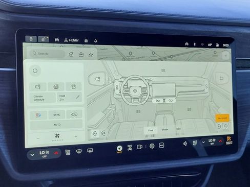 Used 2023 Rivian R1S Adventure image 11