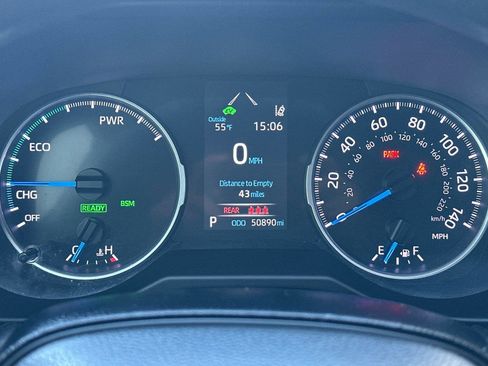 Used 2021 Toyota RAV4 XLE w/ Carpet Mat Package (TMS) image 23