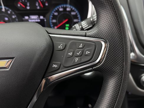 Used 2021 Chevrolet Equinox LS w/ LS Convenience Package FWD image 21