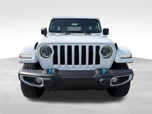 Used 2023 Jeep Wrangler Unlimited Sahara w/ Cold Weather Group AWD/4WD image 2