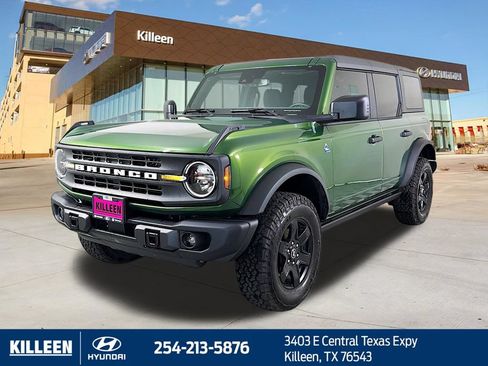 Used 2024 Ford Bronco Black Diamond AWD/4WD image 3