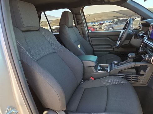 Used 2026 Toyota 4Runner SR5 RWD image 18