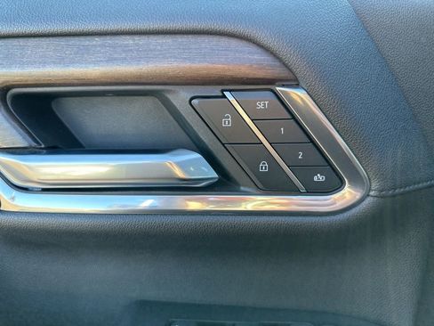 Used 2024 Chevrolet Silverado 3500 High Country w/ High Country Premium Package image 15