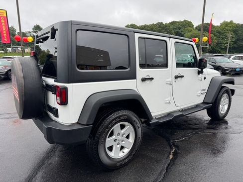 Used 2017 Jeep Wrangler Unlimited Sport w/ Quick Order Package 24S AWD/4WD image 5