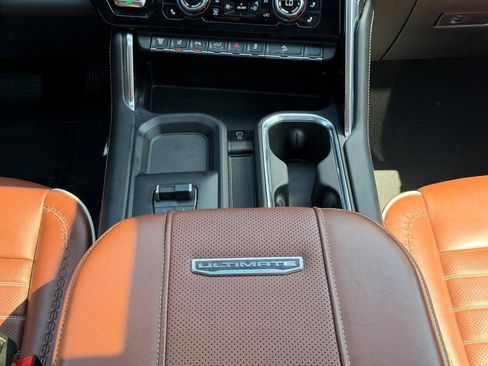 Used 2024 GMC Sierra 2500 Denali Ultimate AWD/4WD image 14