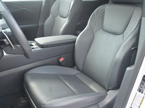 Used 2023 Lexus RX 350 Premium w/ Cold Area Package AWD/4WD image 16
