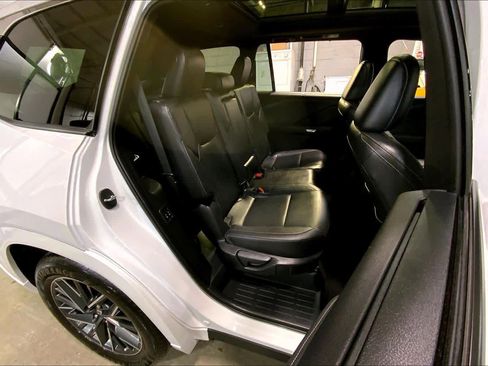 Used 2025 Lexus TX 350 AWD image 19