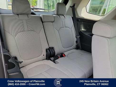 Used 2023 Honda Pilot LX image 46